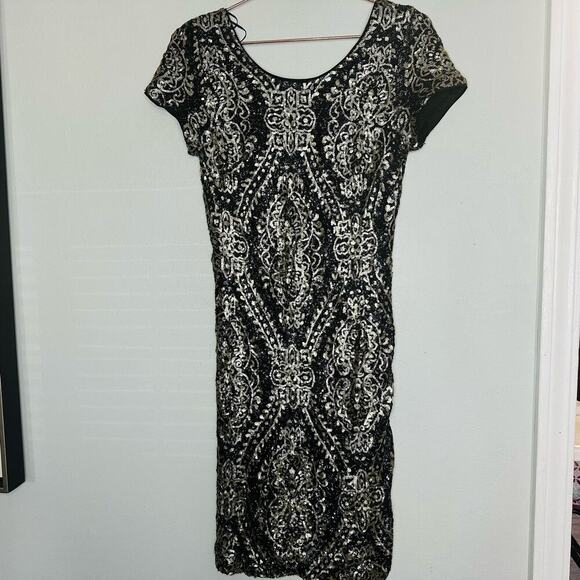 Slate & Willow Mae Gold & Black Sequin Vegas Style Shift Mini Dress Size 8 - Picture 2 of 8